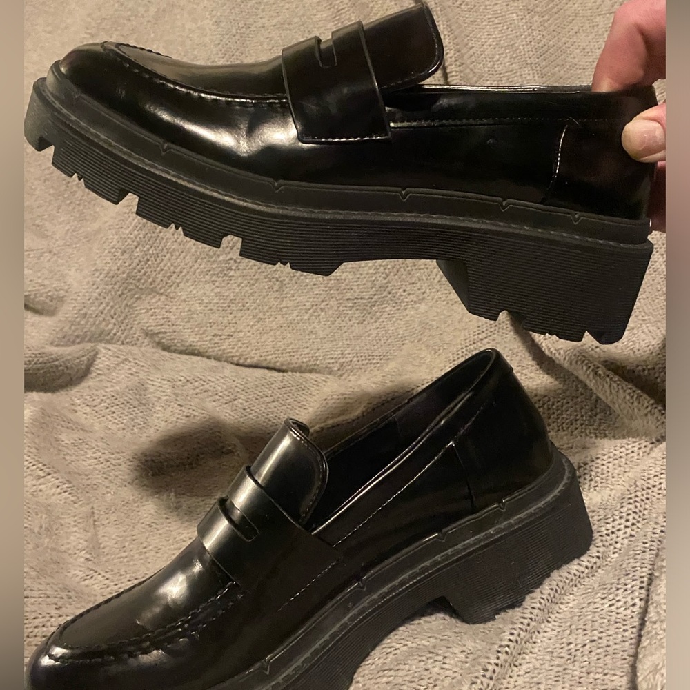 (NWOT) ZARA- Black Chunky Platform Loafers 👞